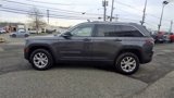 Used 2022 Jeep Grand Cherokee Limited image 2