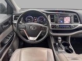 Used 2019 Toyota Highlander XLE image 3
