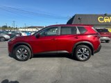 Used 2022 Nissan Rogue SV image 2