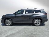New 2025 Toyota Highlander Platinum image 6