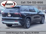 Used 2024 Chevrolet Traverse LT image 2