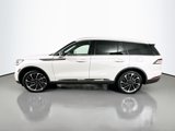 Used 2024 Lincoln Aviator Reserve w/ Equipment Group 201A image 4