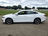 Used 2023 Chevrolet Malibu LT image 2
