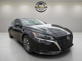 Used 2024 Nissan Altima 2.5 SV image 2