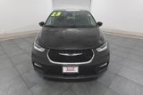Used 2023 Chrysler Pacifica Touring-L image 3