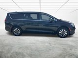 New 2025 Chrysler Pacifica Select image 3