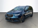 New 2025 Chrysler Pacifica Limited image 3