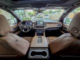 Used 2024 Chevrolet Tahoe High Country image 2