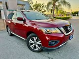 Used 2017 Nissan Pathfinder S image 3