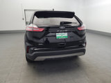 Used 2023 Ford Edge SEL image 6