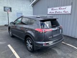 Used 2018 Toyota RAV4 LE image 4