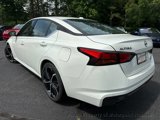 Used 2024 Nissan Altima 2.5 SR image 2