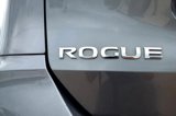 Used 2017 Nissan Rogue SV image 5