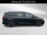 New 2025 Chrysler Pacifica Select image 4