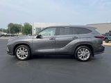 Certified 2025 Toyota Highlander Limited image 4