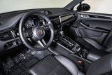 Certified 2024 Porsche Macan image 4