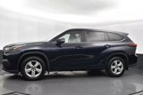 Used 2023 Toyota Highlander LE image 5