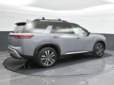New 2025 Nissan Pathfinder Platinum image 2