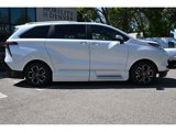 New 2025 Toyota Sienna Platinum image 5