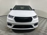 New 2026 Chrysler Pacifica Select image 2