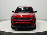 New 2025 Jeep Compass Latitude image 2