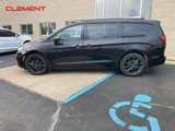 New 2025 Chrysler Pacifica Limited image 2