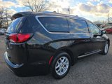 Used 2020 Chrysler Pacifica Touring-L image 2