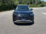 New 2025 Volkswagen Tiguan SE image 2