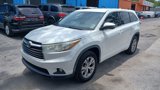 Used 2015 Toyota Highlander Plus image 2
