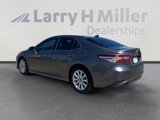 Used 2020 Toyota Camry LE image 3