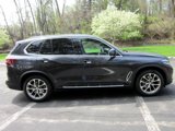 Used 2021 BMW X5 xDrive40i w/ Premium Package image 4