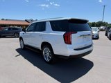 Used 2022 GMC Yukon SLT w/ SLT Luxury Package image 3