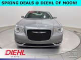 Used 2018 Chrysler 300 Limited w/ Safetytec Plus Group image 2