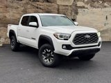 Used 2021 Toyota Tacoma TRD Off-Road image 2