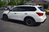 Used 2020 Nissan Pathfinder SL image 4