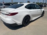 Used 2025 Toyota Camry SE image 3