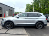 Used 2022 Volkswagen Tiguan SE image 2