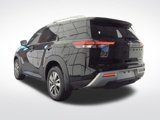 Used 2022 Nissan Pathfinder SL w/ SL Black Package image 4