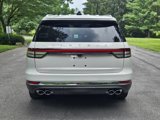 New 2025 Lincoln Aviator AWD image 4