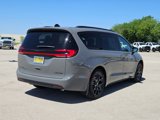 New 2025 Chrysler Pacifica Limited w/ Uconnect Theater Family Group image 3