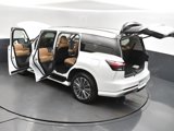 New 2025 INFINITI QX80 Sensory image 2