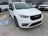 New 2025 Chrysler Pacifica Select image 3