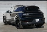 Used 2024 Porsche Cayenne image 3