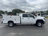 Used 2024 GMC Sierra 2500 Pro w/ Convenience Package image 3
