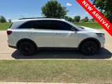 Used 2020 Kia Sorento S image 2