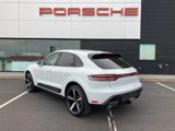 Certified 2025 Porsche Macan image 3