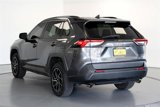 Used 2021 Toyota RAV4 LE image 5