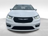 Used 2023 Chrysler Pacifica Touring-L image 2