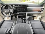 Used 2024 GMC Sierra 2500 Denali image 4
