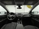 Used 2023 Chevrolet Equinox LT image 2